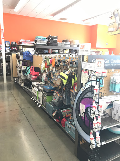 Pet Supply Store «Unleashed by Petco», reviews and photos, 4460 Tassajara Rd a, Dublin, CA 94568, USA