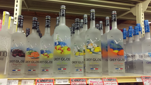 Liquor Store «Curtis Liquors - Weymouth», reviews and photos, 486 Columbian St, Weymouth, MA 02190, USA