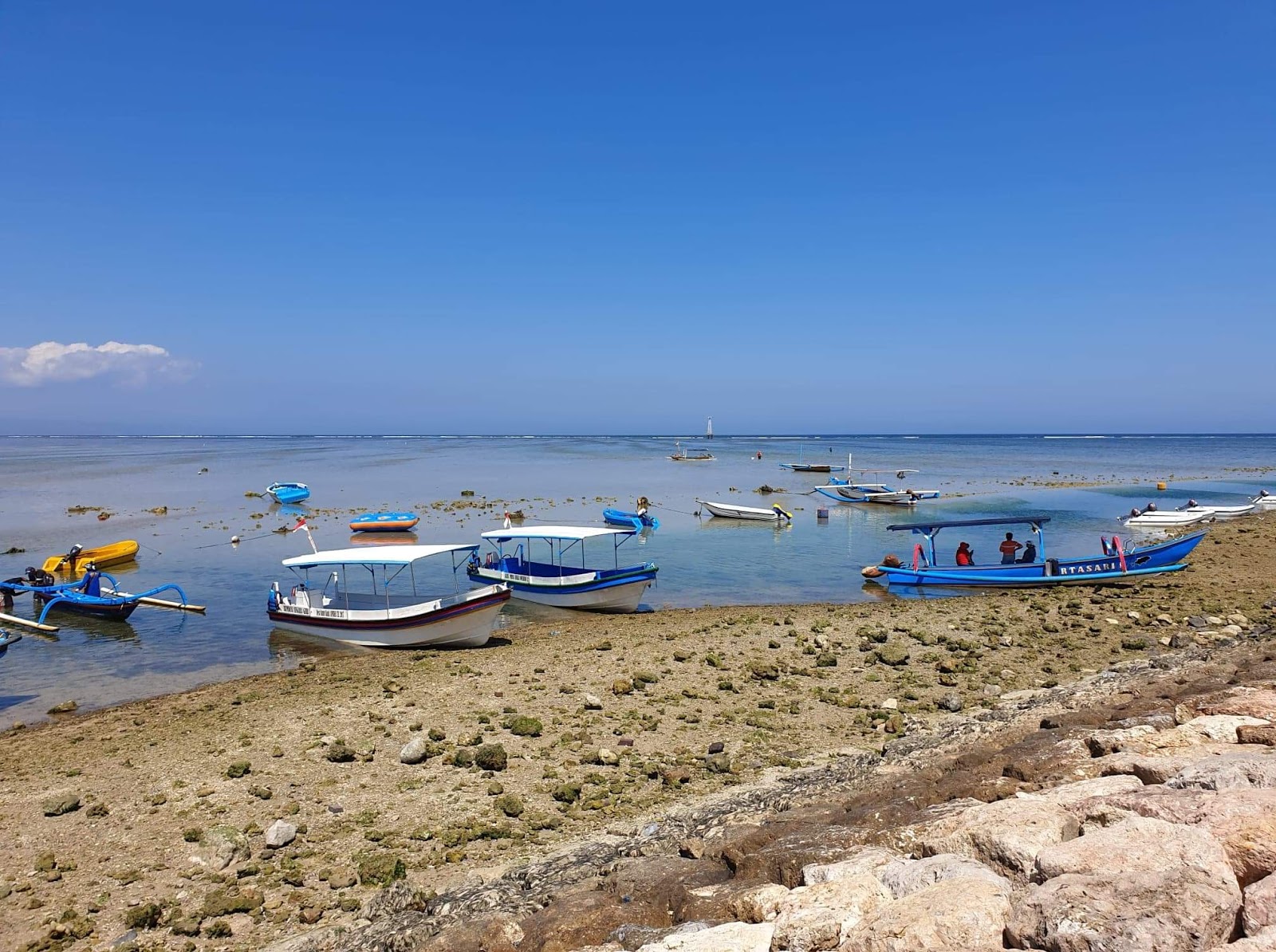 Zdjęcie Plaża Mertasari - popularne miejsce wśród znawców relaksu