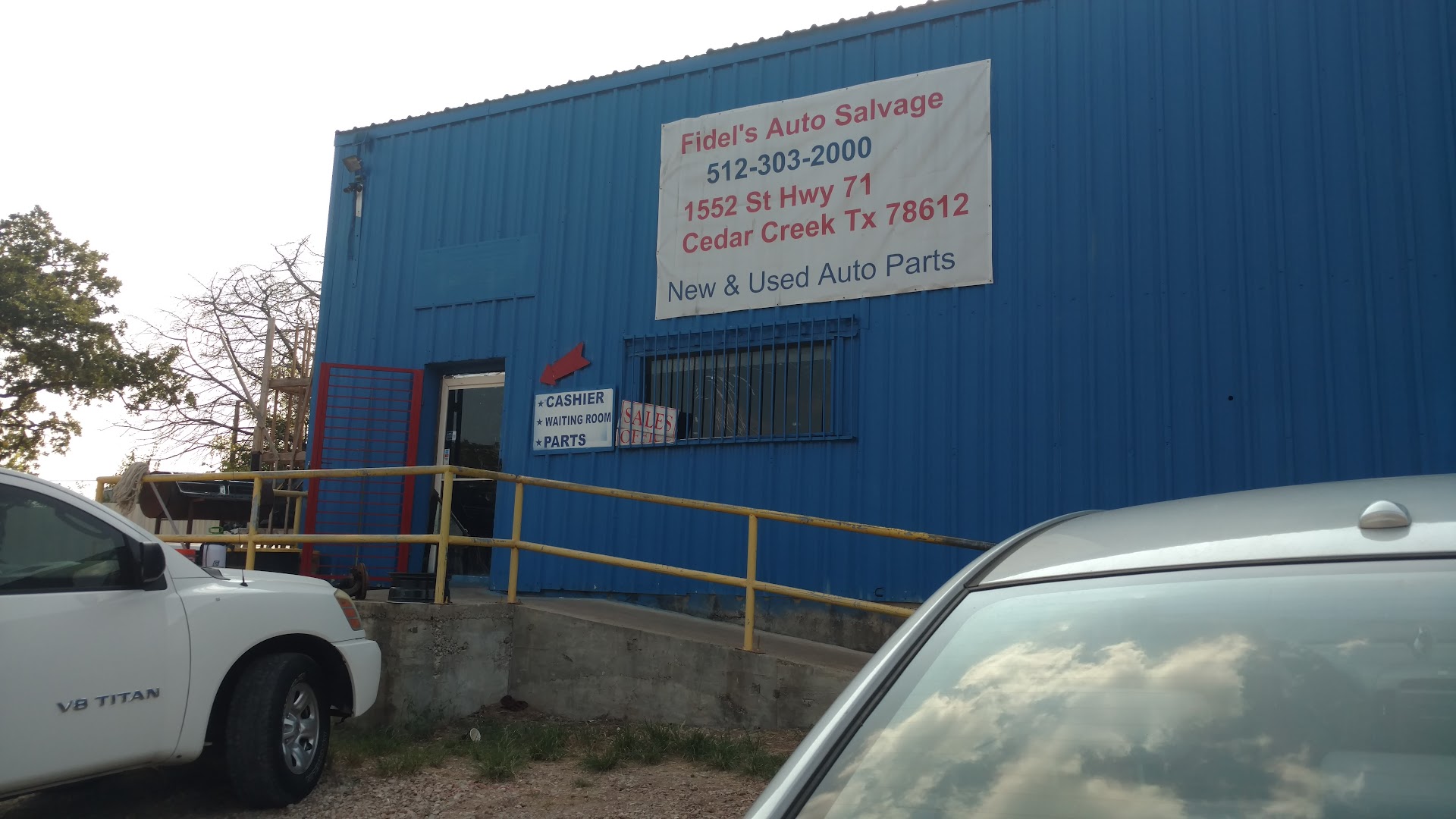 Auto parts store In Cedar Creek TX 