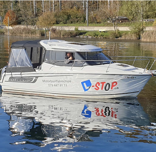 Motorboot Fahrschule Münzinger am Obersee