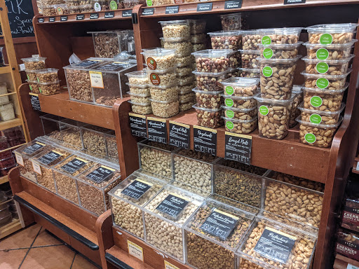 Grocery Store «The Fresh Market», reviews and photos, 2510 Quarry Lake Dr, Baltimore, MD 21209, USA