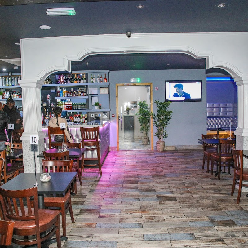 Tinapa Restaurant & Bar