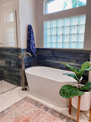 Interior Designer «Island Paint & Decorating Center», reviews and photos, 860 N Courtenay Pkwy, Merritt Island, FL 32953, USA