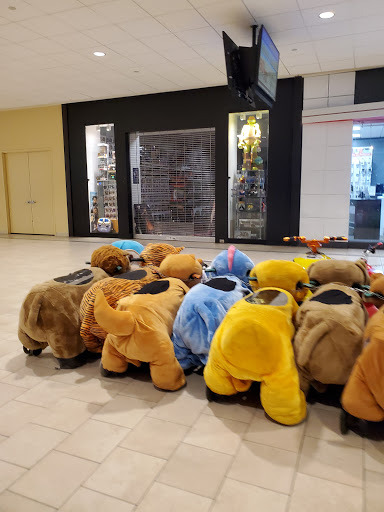 Book Store «Barnes & Noble», reviews and photos, 112 Eisenhower Pkwy, Livingston, NJ 07039, USA