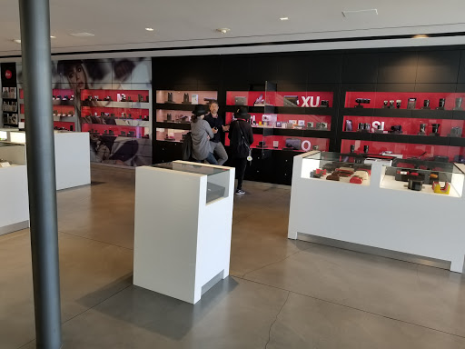 Leica Store and Gallery Los Angeles