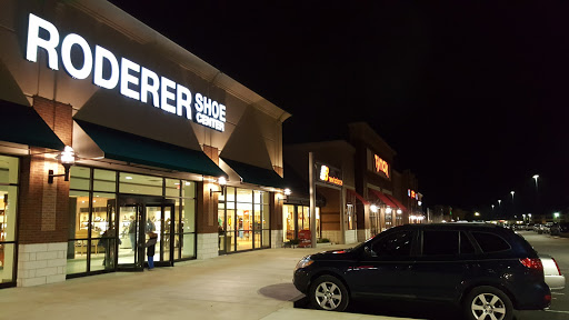 Shopping Mall «Town & Country Shopping Center», reviews and photos, 300 E Stroop Rd, Dayton, OH 45429, USA