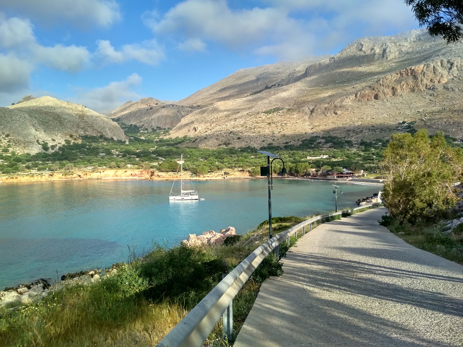 Foto von Paralia Ftenagia II mit teilweise sauber Sauberkeitsgrad