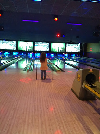 Bowling Alley «North Bowl Lanes», reviews and photos, 71 E Washington St, North Attleborough, MA 02760, USA