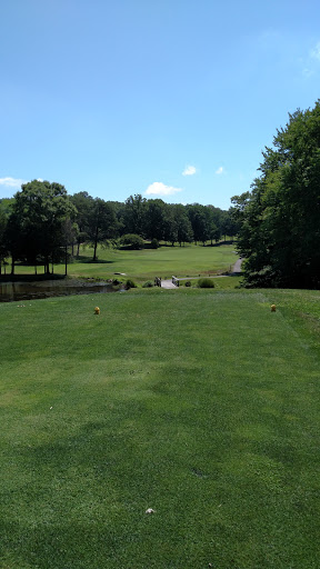 Golf Course «White Plains Golf Course», reviews and photos, 1015 St Charles Pkwy, White Plains, MD 20695, USA