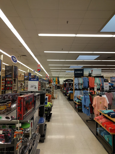 Sporting Goods Store «Academy Sports + Outdoors», reviews and photos, 7513 N Interstate Hwy 35, Austin, TX 78752, USA