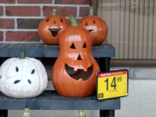 Grocery Store «Kroger», reviews and photos, 17447 Haggerty Rd, Northville, MI 48168, USA