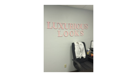 Luxurious Looks LLC