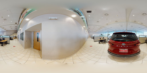 Toyota Dealer «Toyota of Naperville», reviews and photos, 1488 Ogden Ave, Naperville, IL 60540, USA