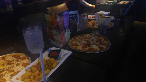 Sports Bar «Dave & Busters», reviews and photos