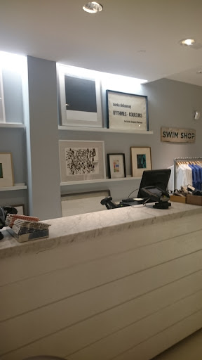 Clothing Store «Club Monaco Collins Avenue», reviews and photos, 624 Collins Ave, Miami Beach, FL 33139, USA
