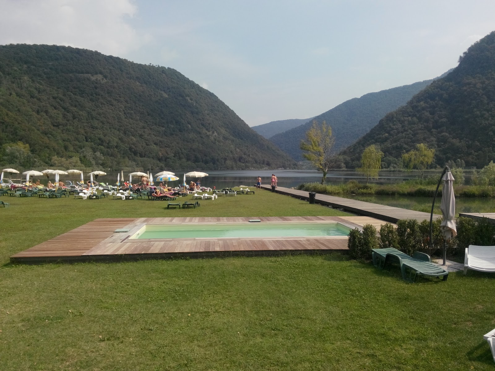 Lido del Segrino'in fotoğrafı - tatil için iyi evcil hayvan dostu nokta