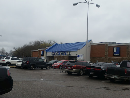 Thrift Store «Goodwill», reviews and photos