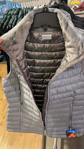 Sportswear Store «Columbia Sportswear Outlet Store», reviews and photos, 3170 Livermore Outlets Dr #420, Livermore, CA 94551, USA