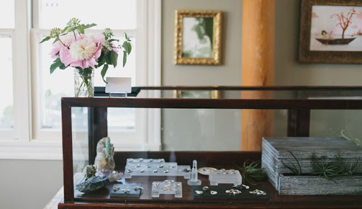 Jewelry Store «MUSE», reviews and photos, 279 Water St, Warren, RI 02885, USA