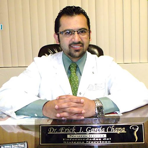 Dr. Erick Garcia Chapa, Neurocirujano