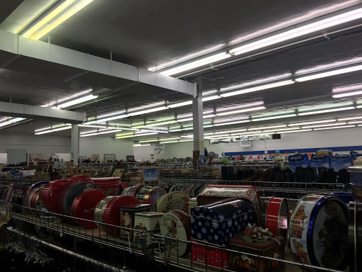 Thrift Store «American Thrift Center», reviews and photos, 1806 Homeville Rd, West Mifflin, PA 15122, USA