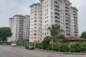 Jati I Apartment, Persiaran Subang Mewah image