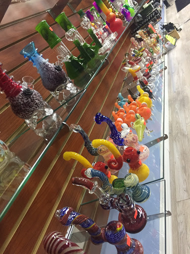 Tobacco Shop «Breeze Tobacco and Hookah Shop», reviews and photos, 26064 Twelve Mile Rd, Southfield, MI 48034, USA