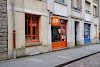 Un Amour De Troc Logo, Rennes, Prancis, Toko Pakaian