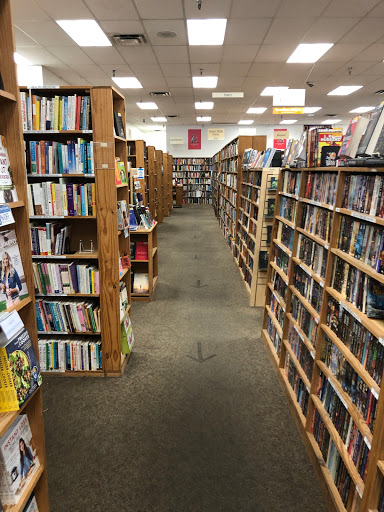 Book Store «Half Price Books», reviews and photos, 4322 E Cactus Rd, Phoenix, AZ 85032, USA