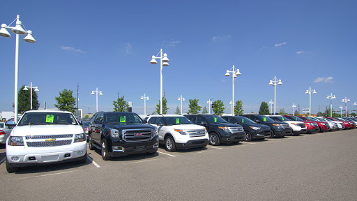 Used Car Dealer «Suburban Ford of Sterling Heights Used Car Super Center», reviews and photos, 40552 Van Dyke, Sterling Heights, MI 48313, USA