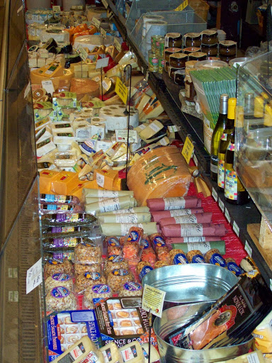 Grocery Store «Libbie Market», reviews and photos, 400 Libbie Ave, Richmond, VA 23226, USA