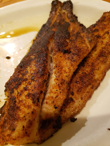 American Restaurant «Cracker Barrel Old Country Store», reviews and photos, 10250 Plaza Americana Dr, Baton Rouge, LA 70816, USA