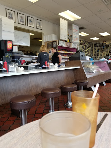 Donut Shop «HoneyDip Donuts», reviews and photos, 4480 Kenny Rd, Columbus, OH 43220, USA