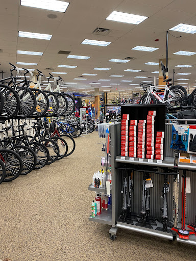 Sporting Goods Store «SCHEELS», reviews and photos, 2800 S Columbia Rd, Grand Forks, ND 58201, USA