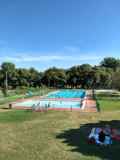 Piscina Municipal de Quiroga en Quiroga, Lugo