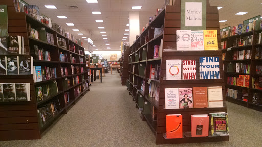 Book Store «Barnes & Noble», reviews and photos, 371 Putnam Pike, Smithfield, RI 02917, USA