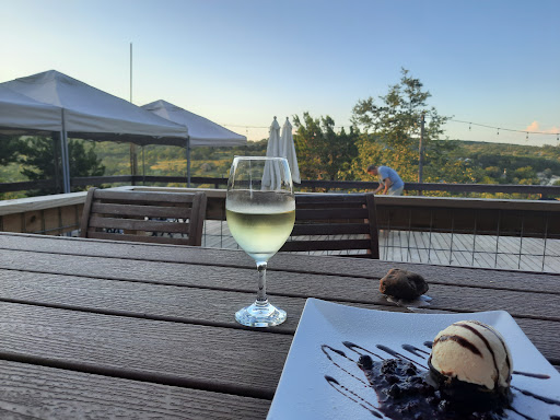 Winery «El Gaucho Winery», reviews and photos, 21301 Kathy Ln, Spicewood, TX 78669, USA