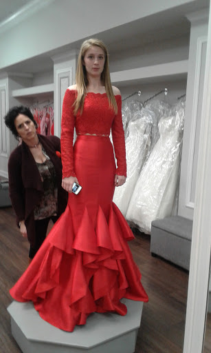 Bridal Shop «Golden Needle Bridal», reviews and photos, 426 SW Commerce Dr #110, Lake City, FL 32025, USA