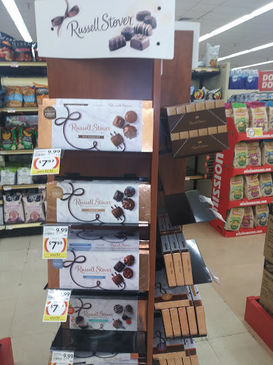 Grocery Store «Winn-Dixie», reviews and photos, 1360 Tampa Rd, Palm Harbor, FL 34683, USA