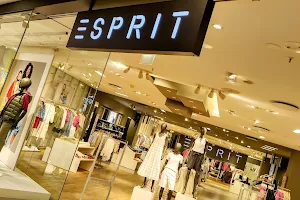 Esprit Store image