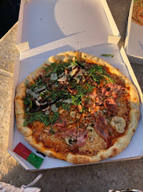 Plats et boissons du Pizzeria Pizza Capri Marseille - n°12
