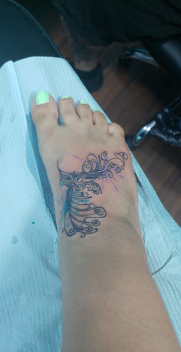 Tattoo Shop «Stuck On You Tattoos & Piercings», reviews and photos, 4102 Gus Thomasson Rd, Mesquite, TX 75150, USA