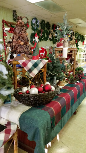 Thrift Store «H2O Help & Hope To Others», reviews and photos, 451 SE Maple St, Dallas, OR 97338, USA