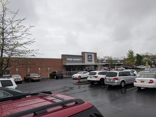 Supermarket «ALDI», reviews and photos, 1681 U.S. 9, Clifton Park, NY 12065, USA