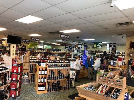 Liquor Store «Grapevine Fine Wines & Liquor», reviews and photos, 3039 NY-50, Saratoga Springs, NY 12866, USA