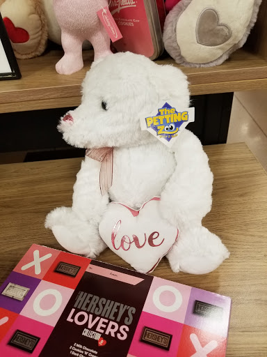 Grocery Store «Kroger Marketplace», reviews and photos, 3901 Holland Road, Virginia Beach, VA 23452, USA