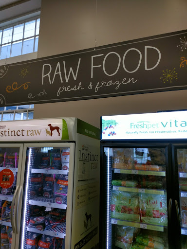 Pet Supply Store «Unleashed by Petco», reviews and photos, 8412 Georgia Ave, Silver Spring, MD 20910, USA