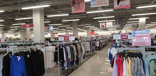 Shopping Mall «Golf Mill Shopping Center», reviews and photos, 239 Golf mill Center, Niles, IL 60714, USA