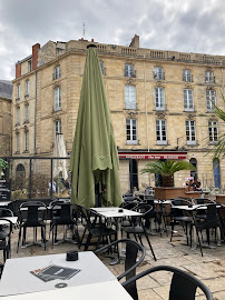 Atmosphère du Restaurant ÉDOUARD VINS ET COMESTIBLES à Bordeaux - n°4